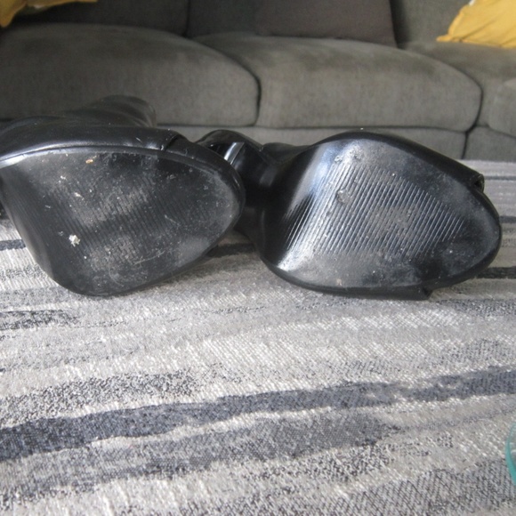 Steve Madden open toe /back Booties - Size 6.5M - Picture 7 of 7